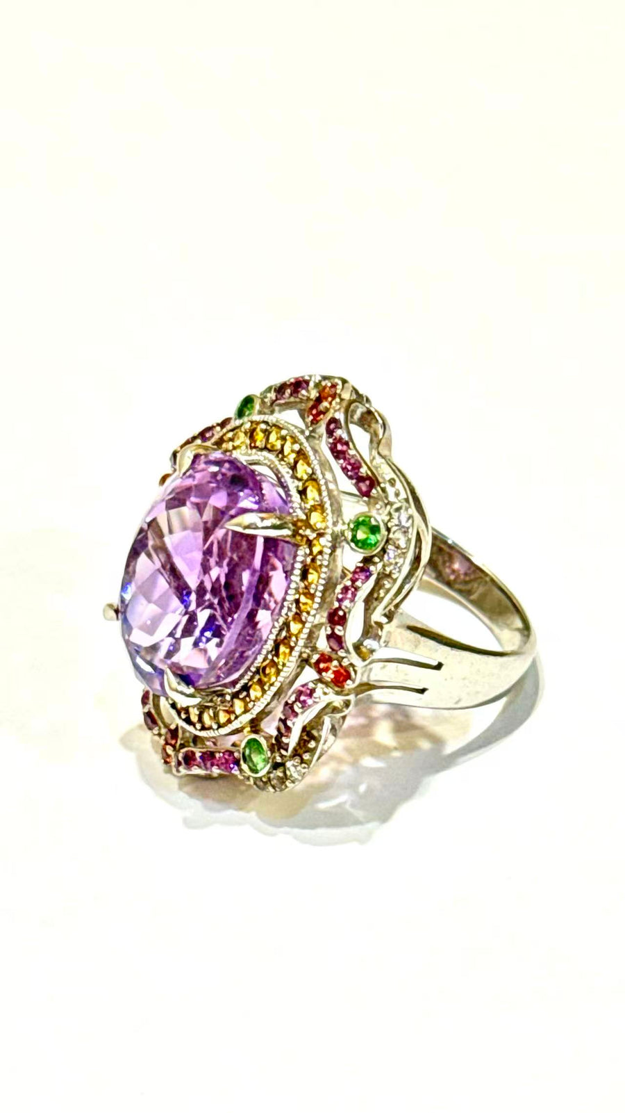 R251031 Fendy Ring