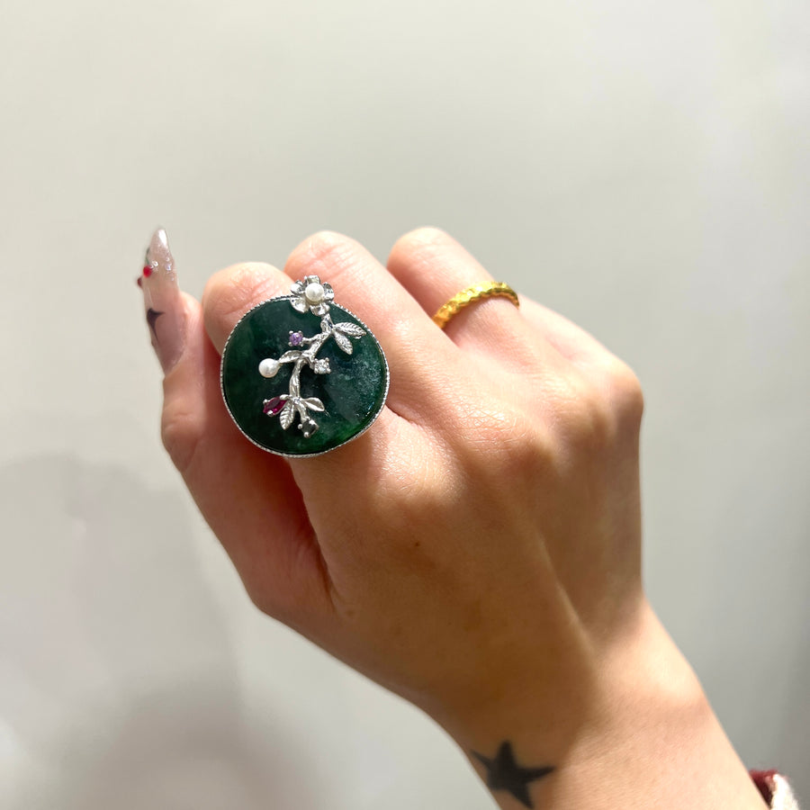 R24115 Beatrice Jade Ring