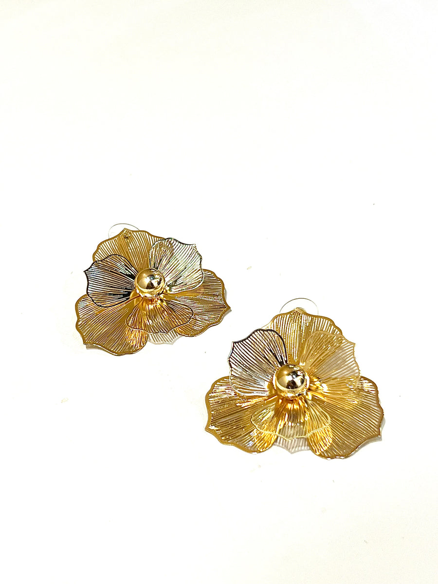 E25834 Bloom Earrings