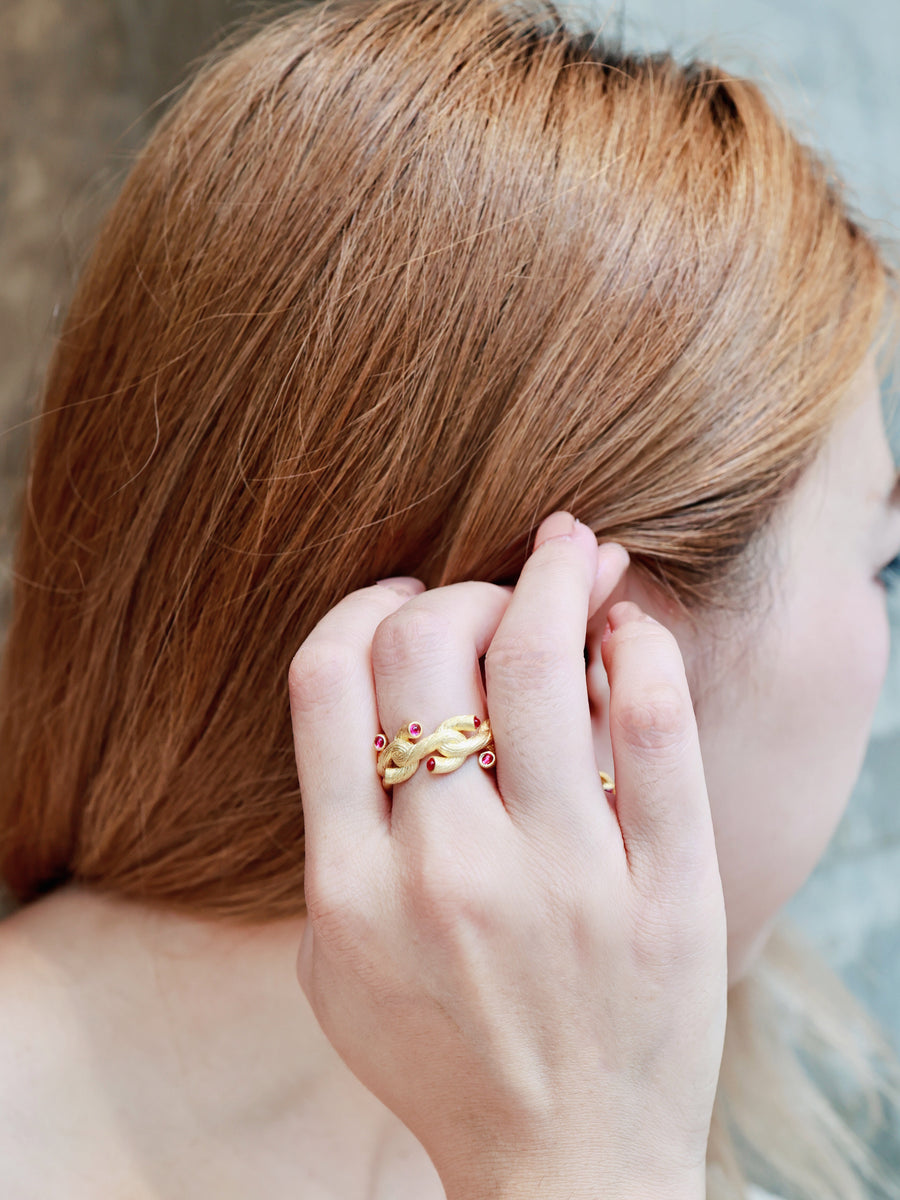 Twisted Rope Ruby Ring (Gold)