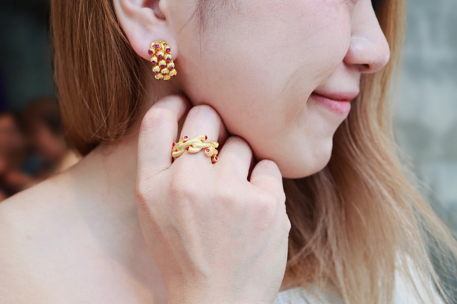 Twisted Rope Ruby Ring (Gold)