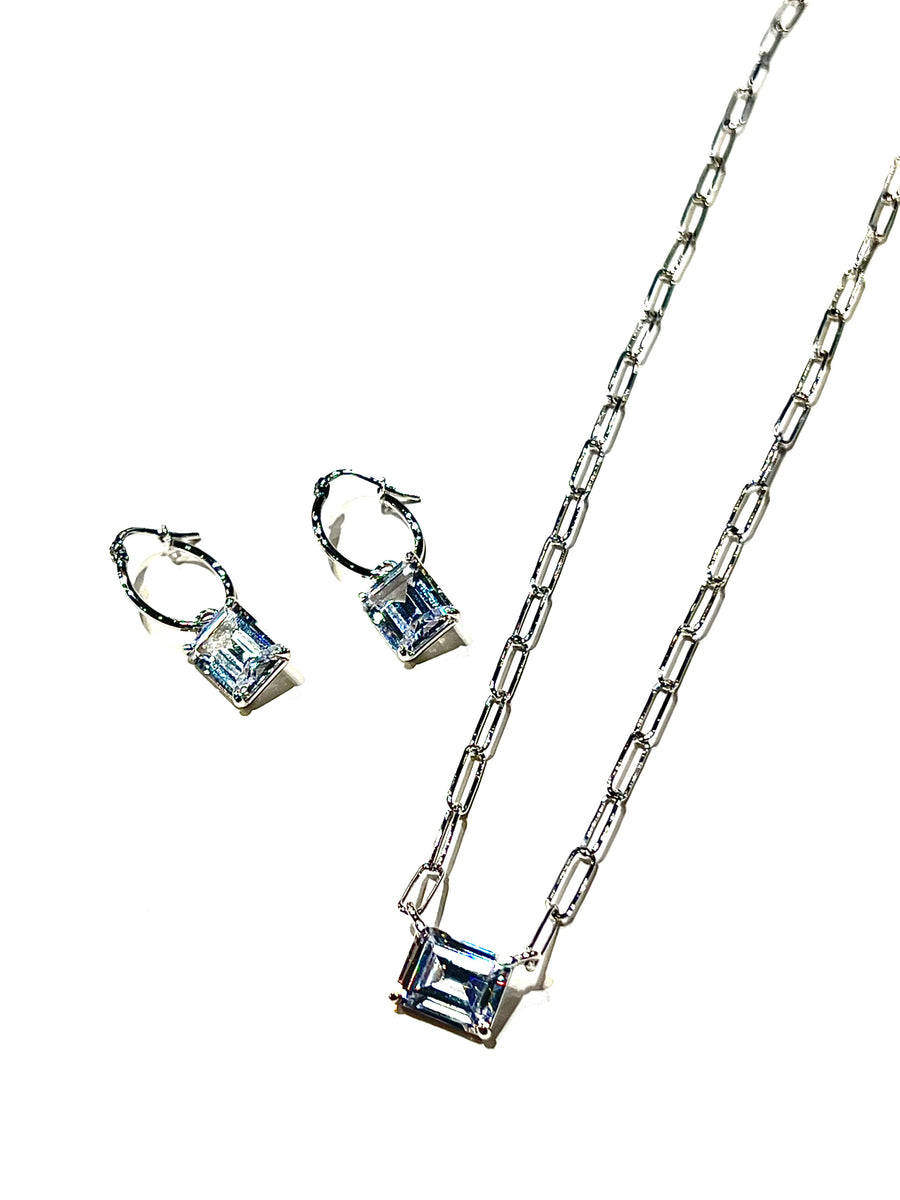 E251210 Posey Earrings