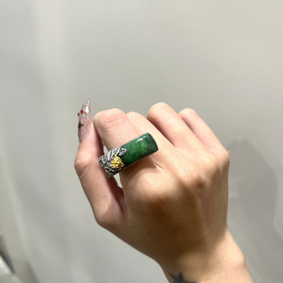 R24082 AnFei Jade Ring