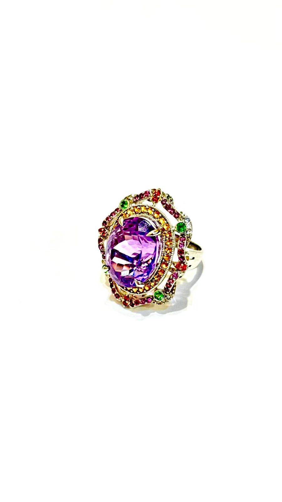 R251031 Fendy Ring