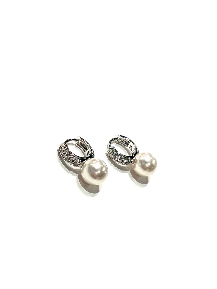 E251201 Calla Earrings