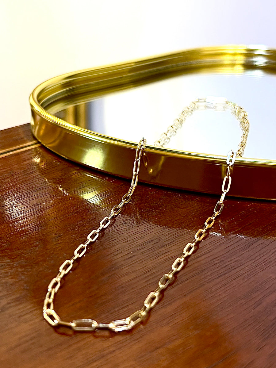 N251004 18K Leica Necklace