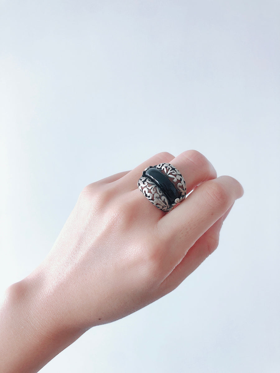 Black Onyx Floral Ring