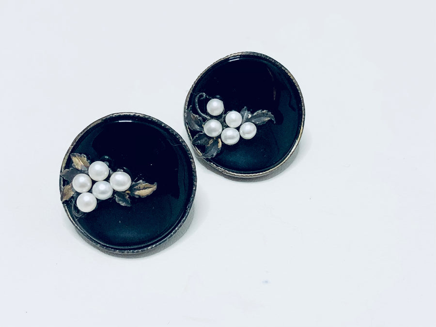 Black Onyx Mini Pearl Earrings