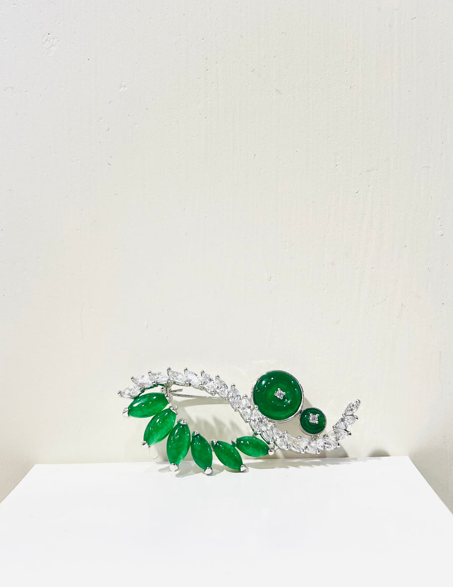 green onyx Brooch