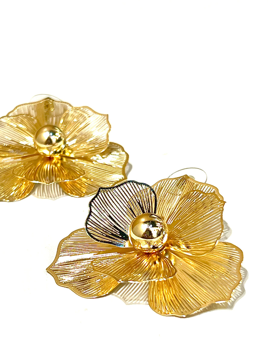 E25834 Bloom Earrings