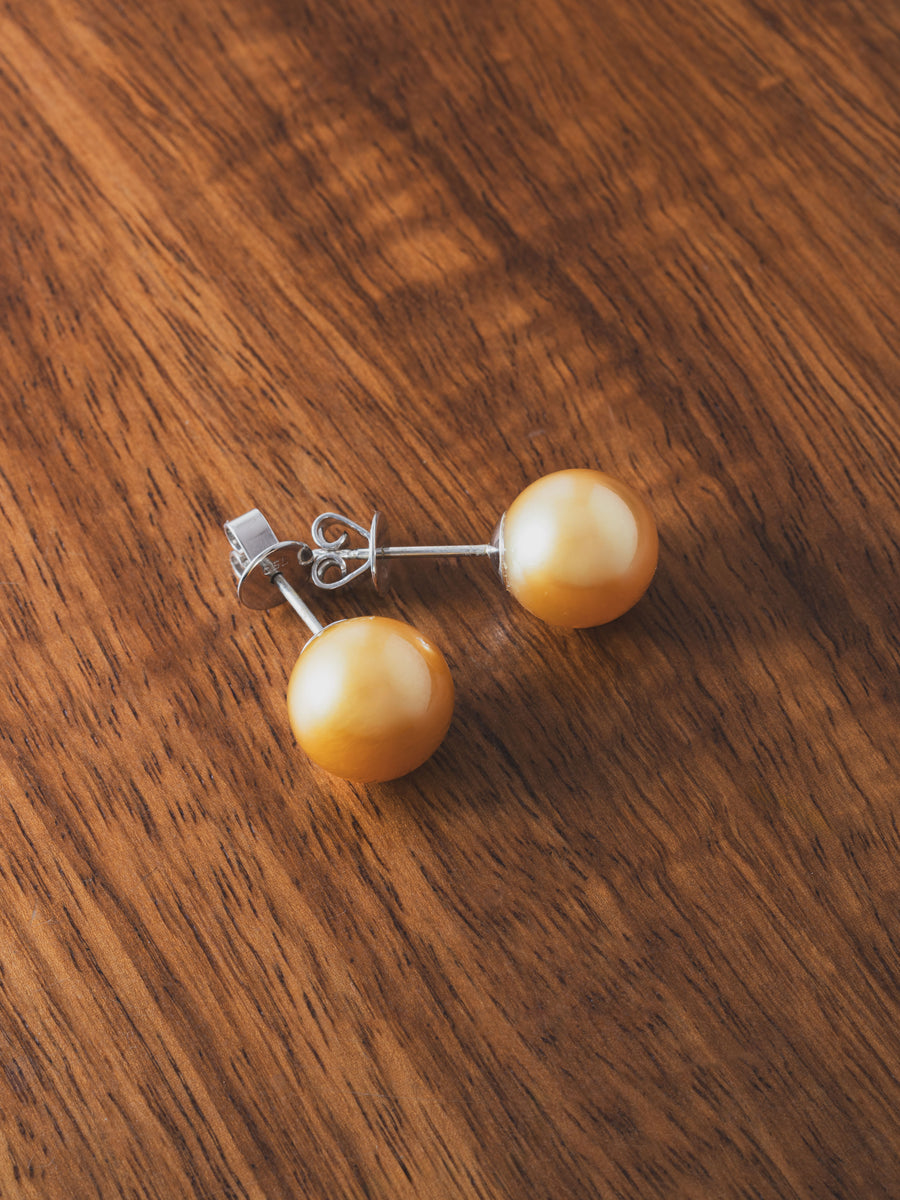 18K Gold South Sea Pearl Earrings
