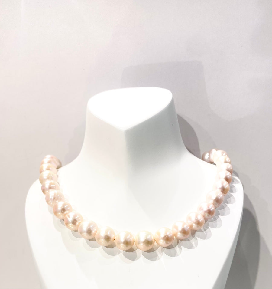 N25175 Fanny Pearl Necklace