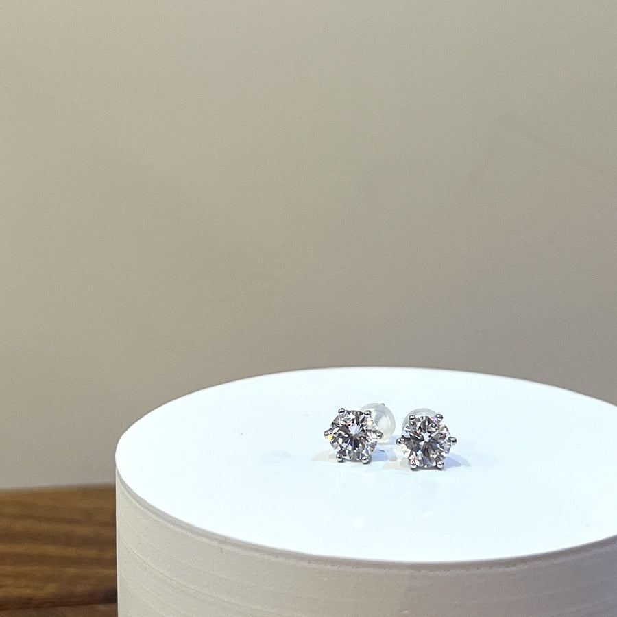 E24230 Estella Stud Earrings