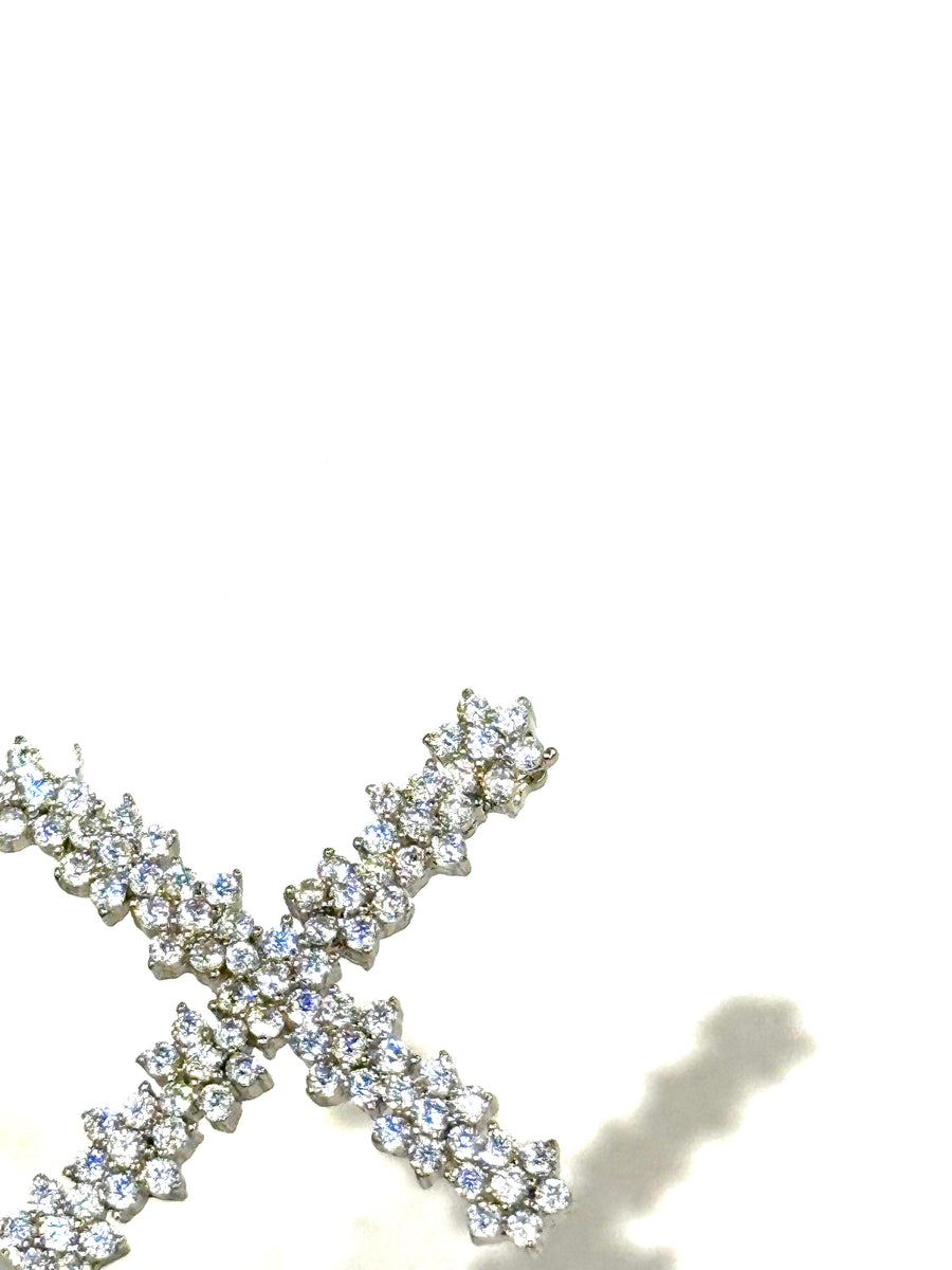 N25671 Flora Cross Necklace