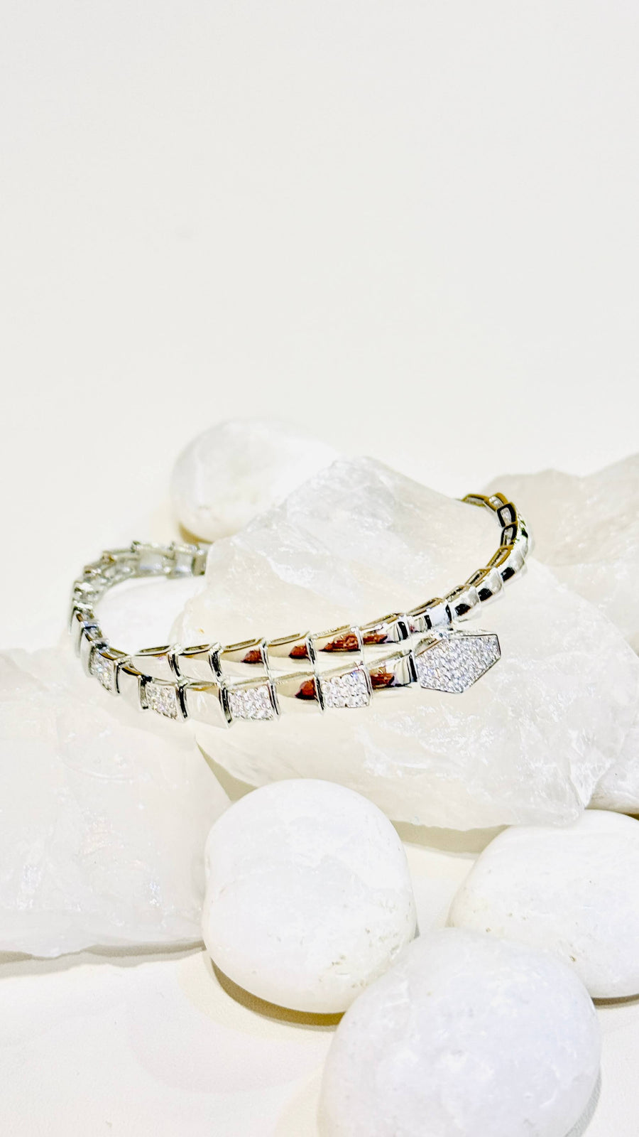 B22102 Snake Bracelet