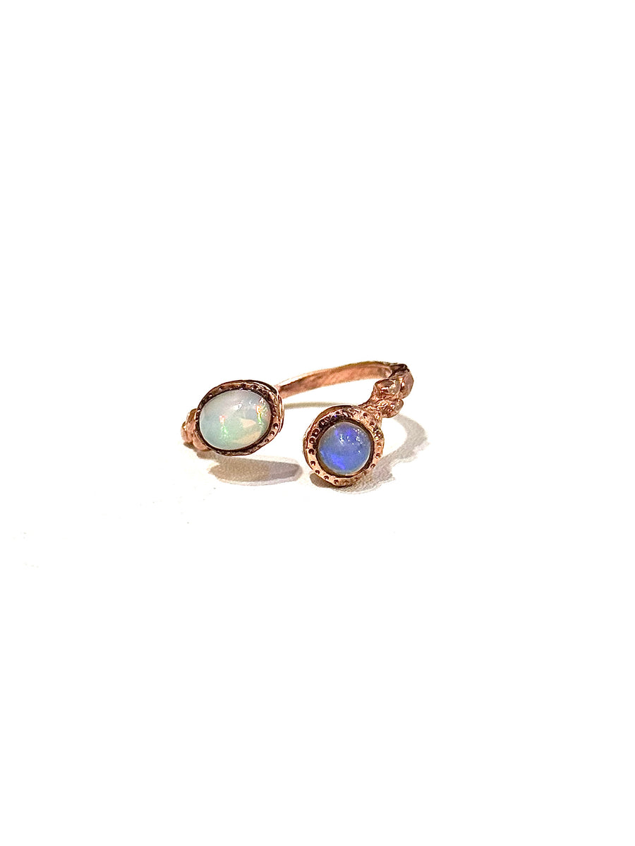 R25821 Lyra Ring