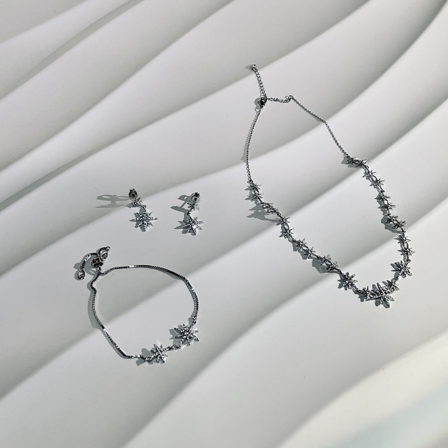 B24706 Luna Star Bracelet