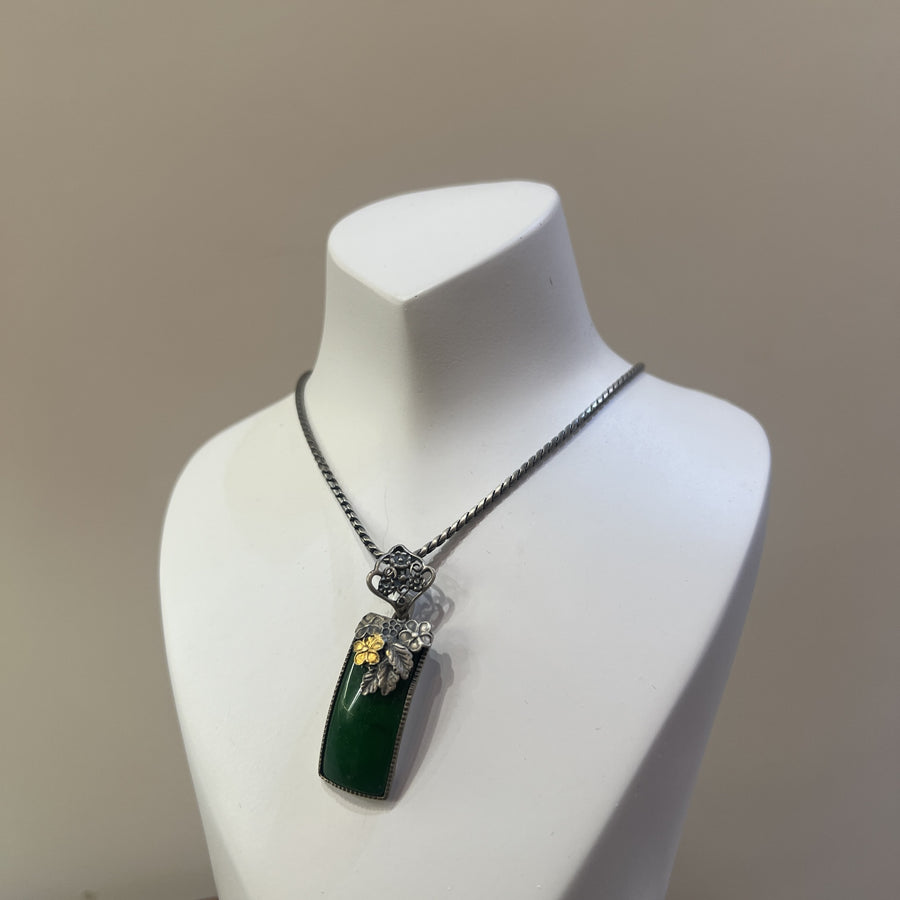 N24082 AnFei Jade Pendent