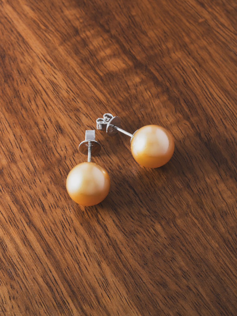 18K Gold South Sea Pearl Earrings