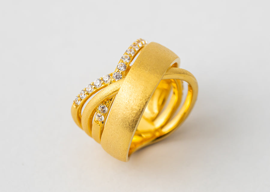 Cross Over Ring (Silver/Gold)